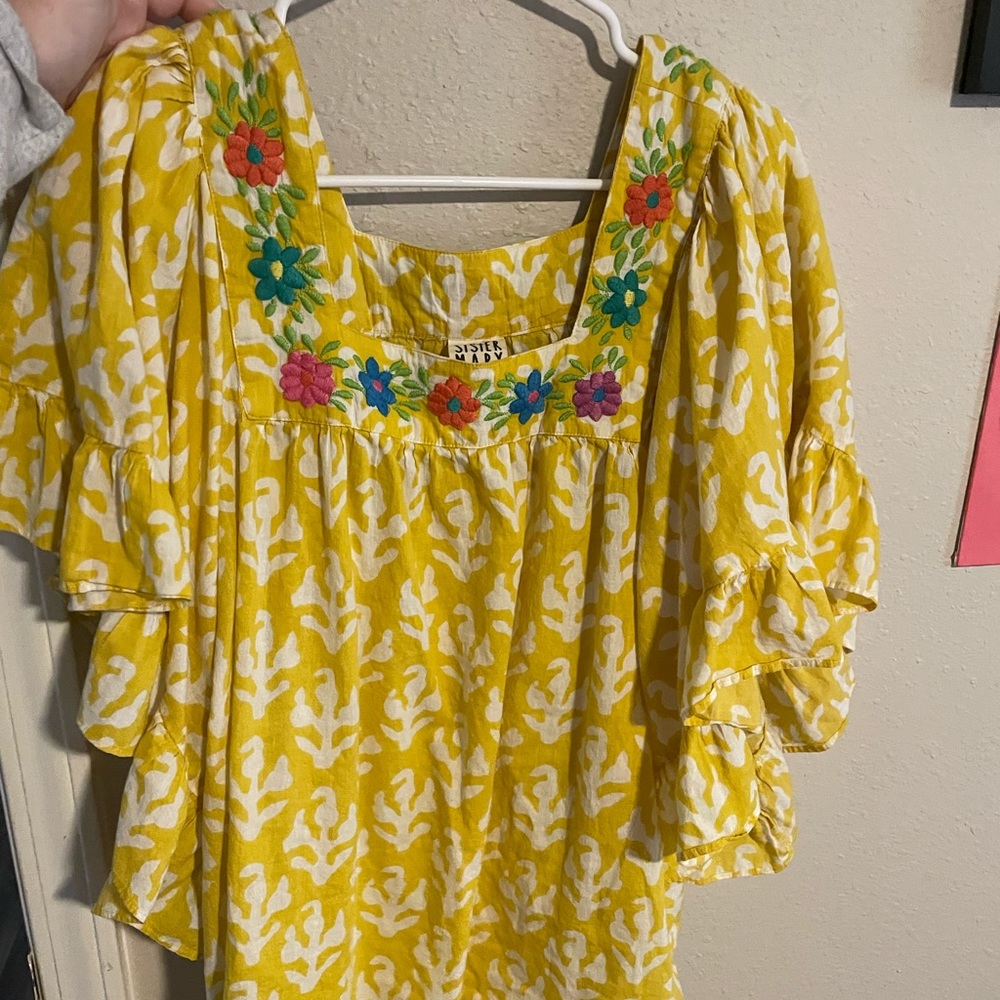 sister mary yellow flowy top